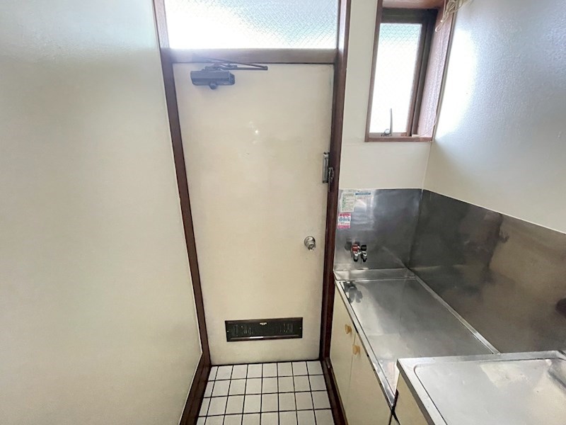 バロン野沢 玄関