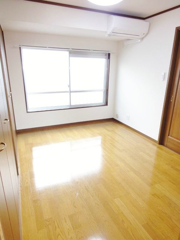 湯建ビル  リビング