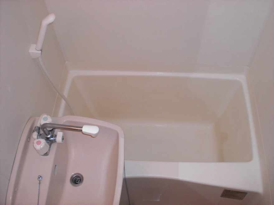 レオパレスＦｏｕｎｔ　Ａ 風呂画像