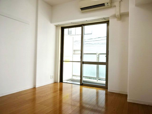 パピエ・レイ リビング