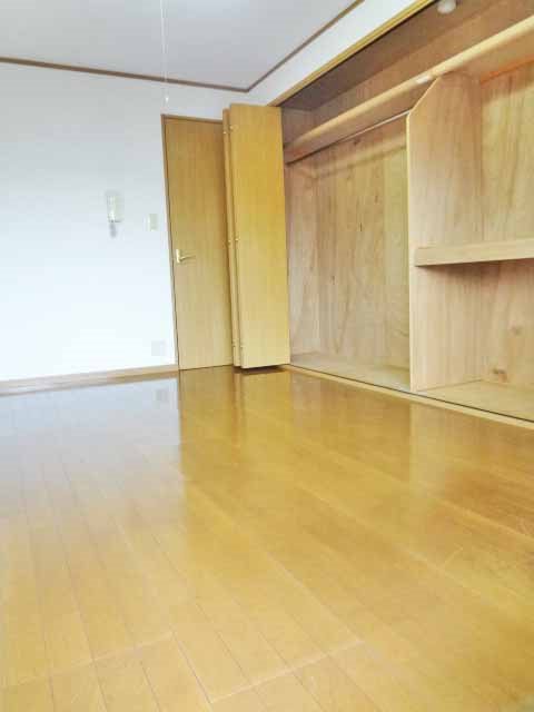 チェリーブラッサム ベッドルーム