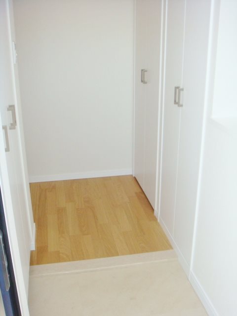 プライマル大森 玄関