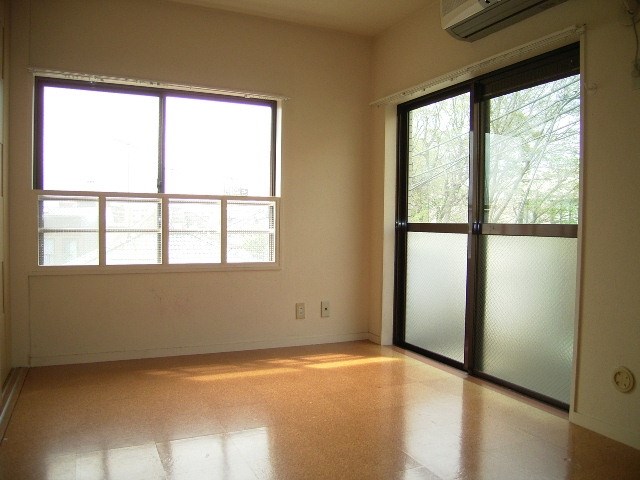 グリーンキャピタル石川台 リビング