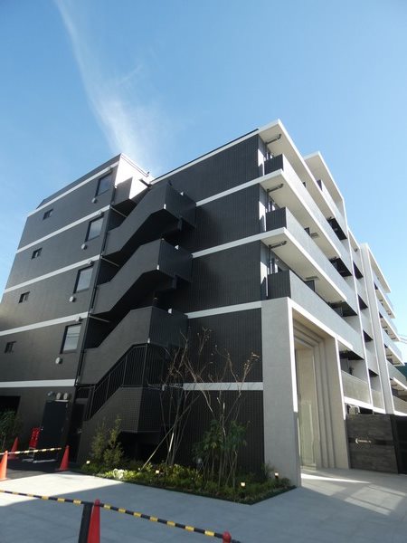 コンフォリア二葉  407号室 外観