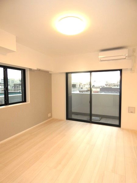 コンフォリア二葉  リビング