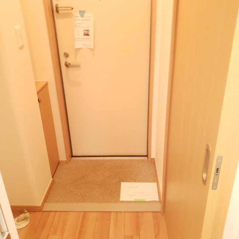 インブルーメンハイン   玄関