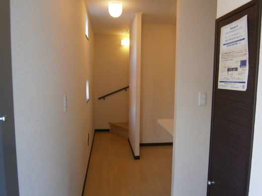 レオネクストワイズ南馬込Ⅱ 玄関