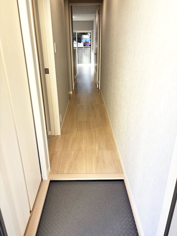 オプティマム 玄関