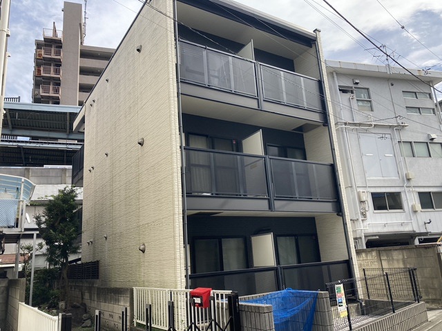 レオネクストみやこ 301号室 外観