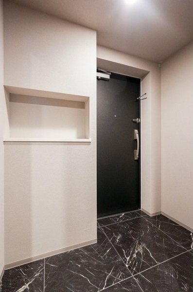 ウェルスクエア西大井 玄関