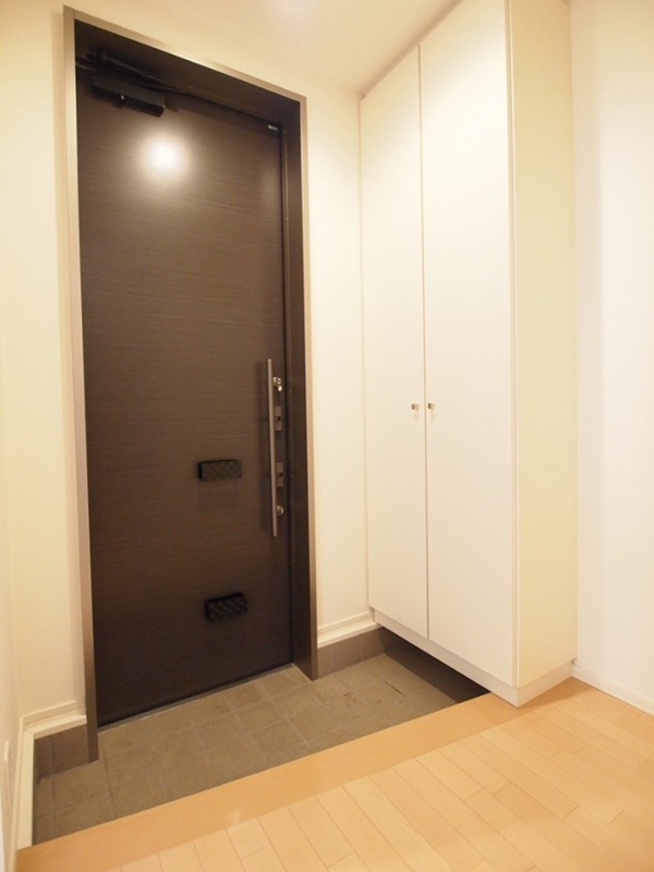 ベル・カーサ 玄関