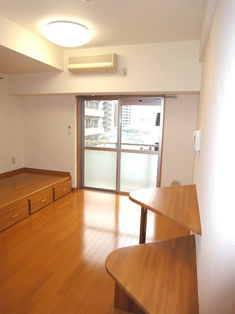 グランヴァン大井町Ⅱ  リビング