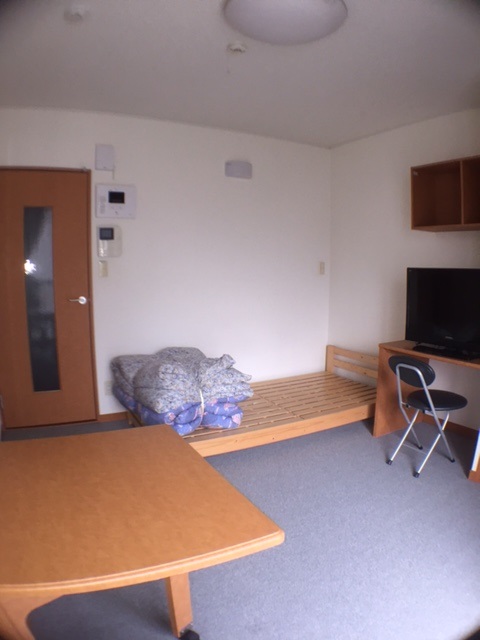 レオパレスマリオン リビング