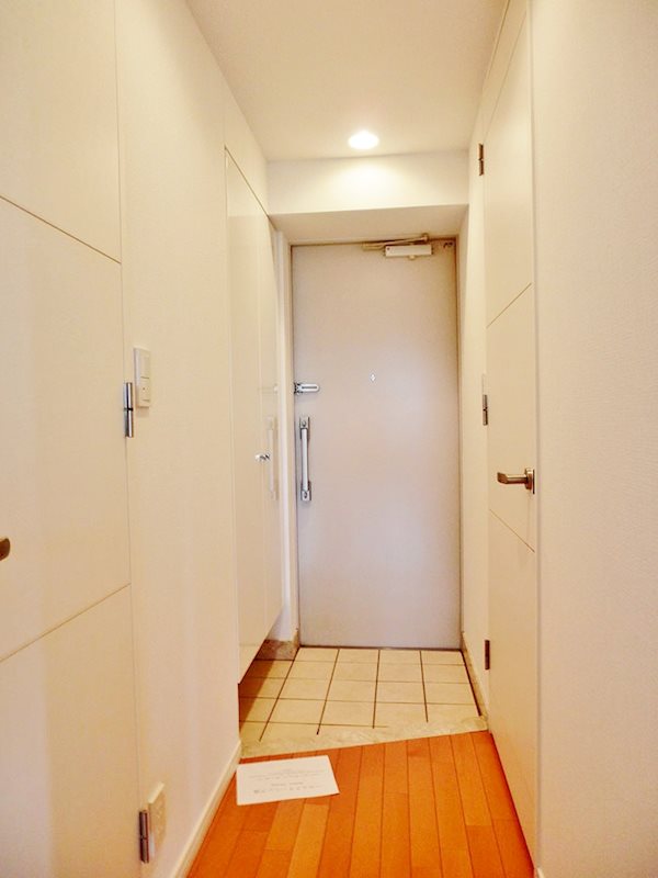 ケンジントンマンション大森WEST 玄関