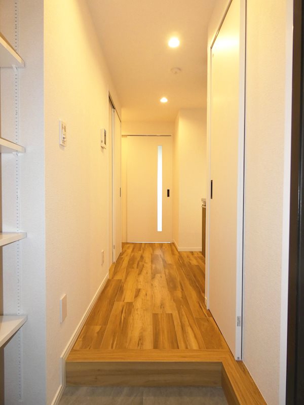 メイゾンヒロ 玄関