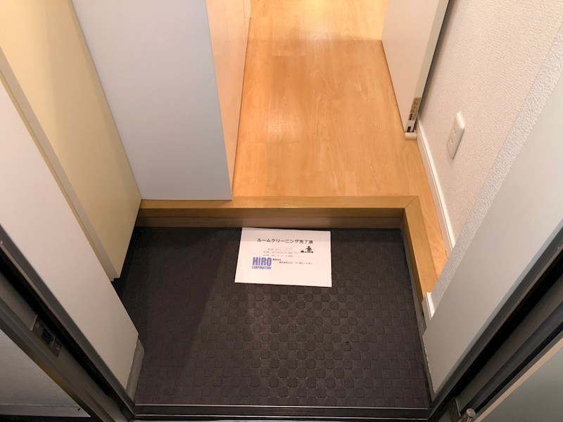 プラージュ白金台 玄関