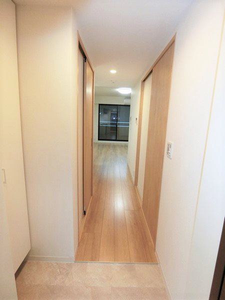 グランデール大森 玄関