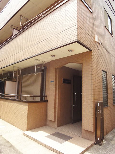 アーバンロジェ 305号室 外観