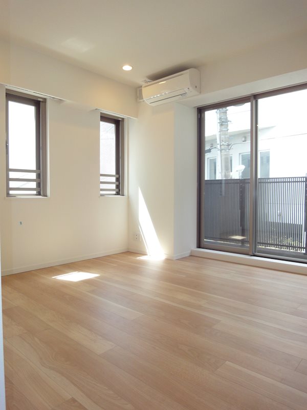 フレンシア大森山王 リビング