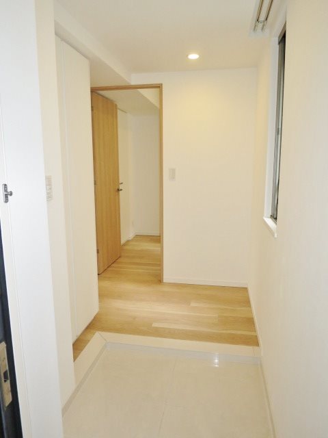 フレンシア大森山王 玄関