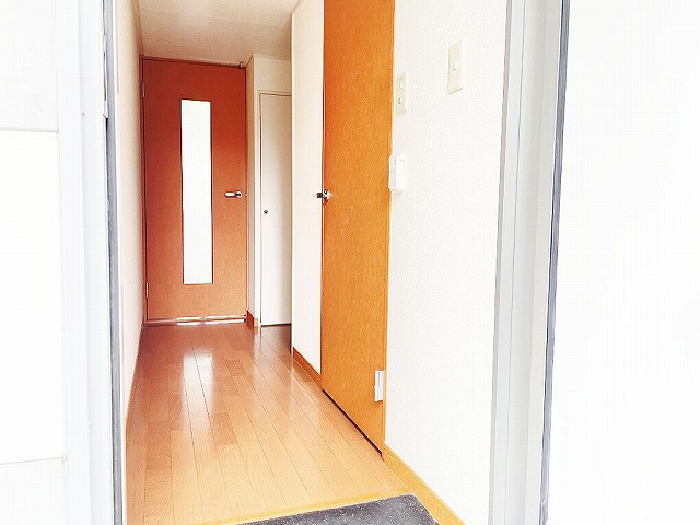 レオパレス鈴ヶ森 玄関