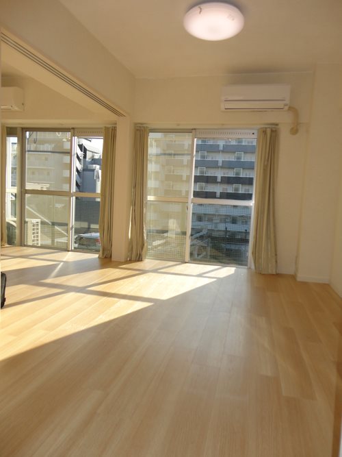 メゾンパーク大森 リビング