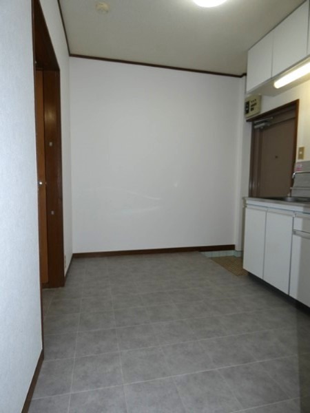 ハイツハピネス リビング