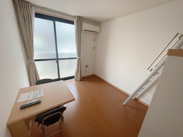 レオパレス２１リバーアイランド ベッドルーム