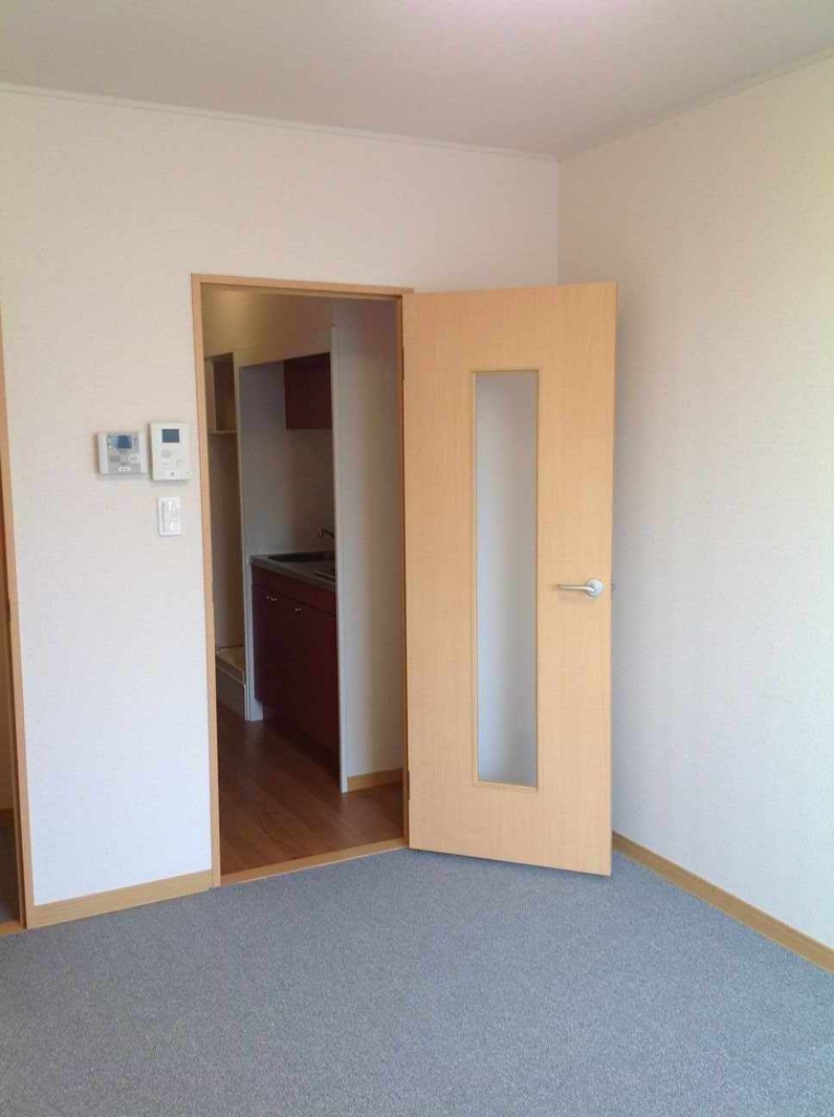 レオパレスハネダ リビング