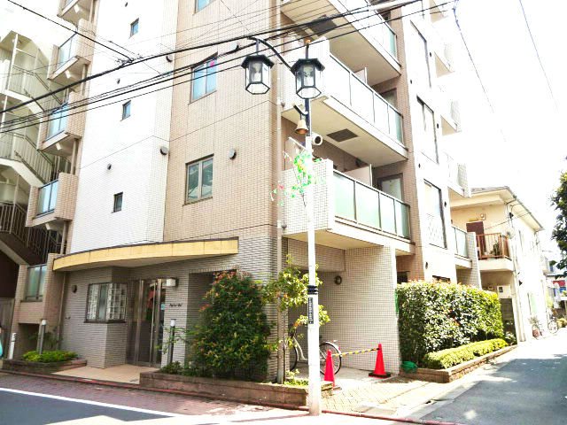 パピエ・レイ 203号室 外観