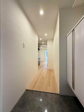 a LATO西大井 玄関