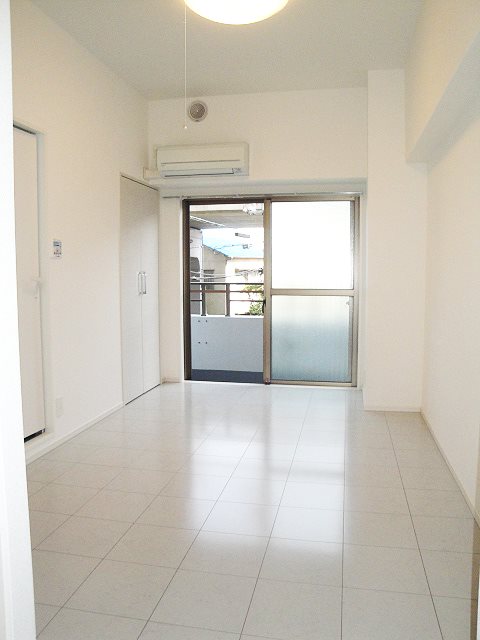 テラッサエスト リビング