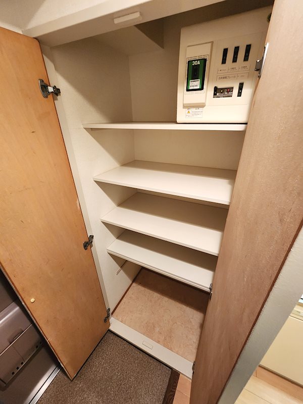 アルトゥーラ山王 玄関