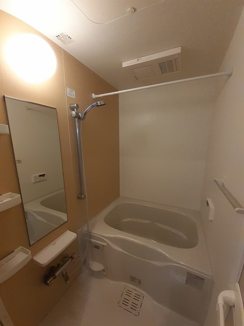 ネオ　サングレース 風呂画像