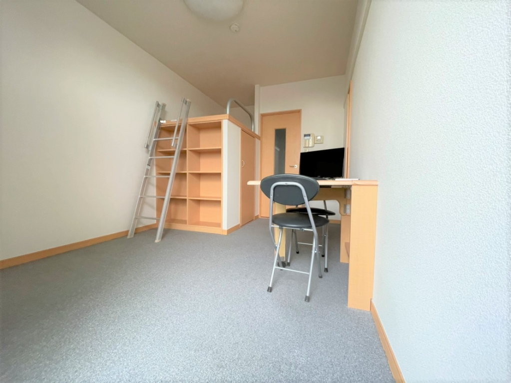 レオパレス昇弘 その他10