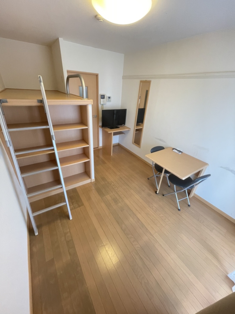 レオパレス昇弘 リビング