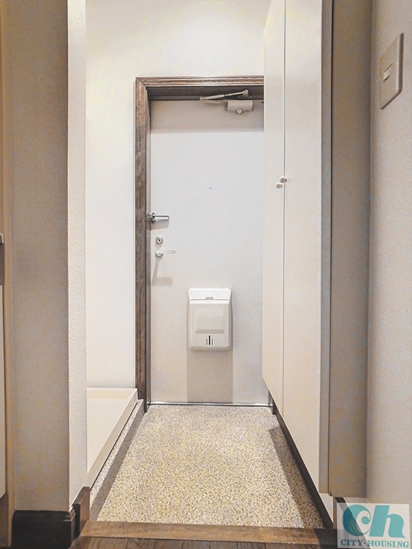 ウィングコート 玄関