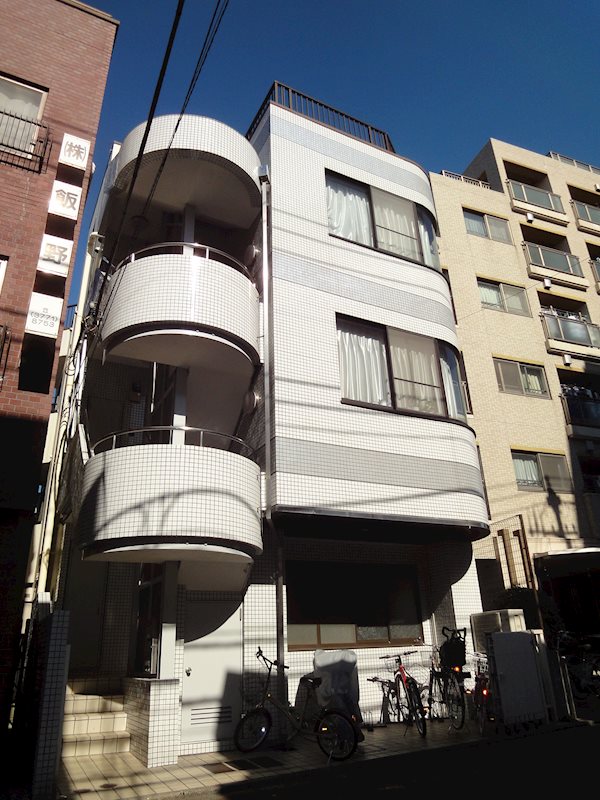 岡ビル   301号室 外観