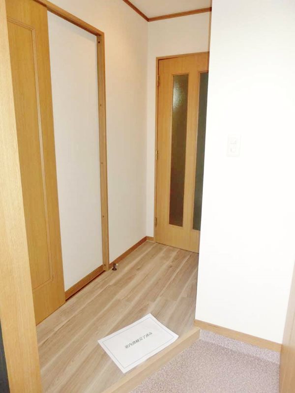 パレスフロラシオン 玄関