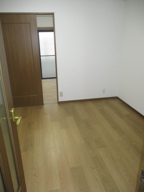 マンション三笠 ベッドルーム