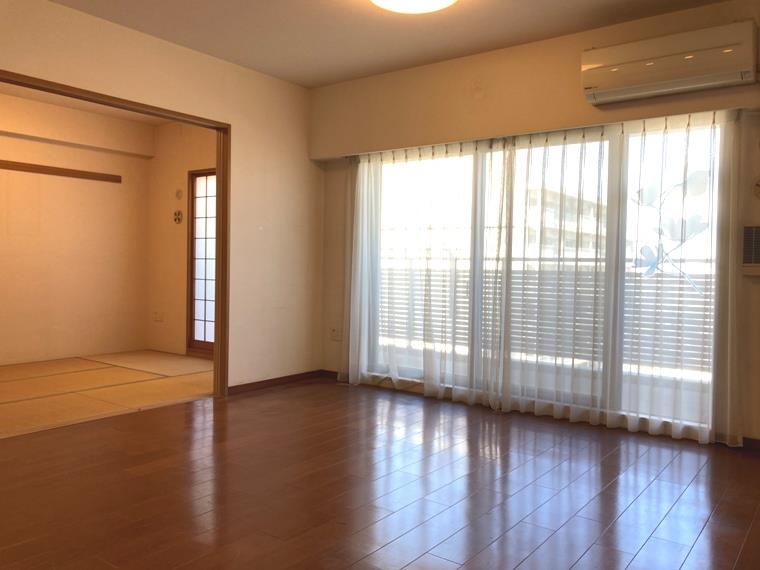 オーベルグランディオ萩中２号棟 玄関