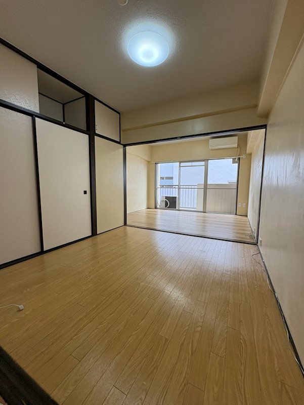 石川台ロイヤルマンション リビング