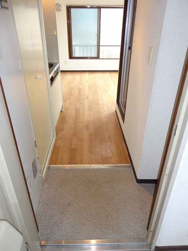 ハイツイシイ  玄関