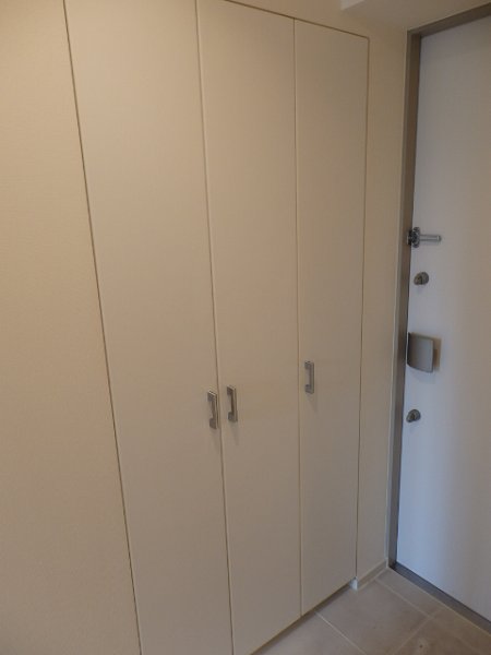 イクサージュ目黒 玄関