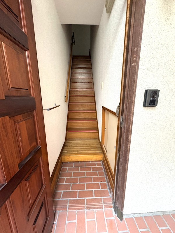 北村方 玄関
