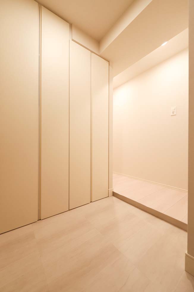 PREMIUM CUBE 大森 TROIS 玄関