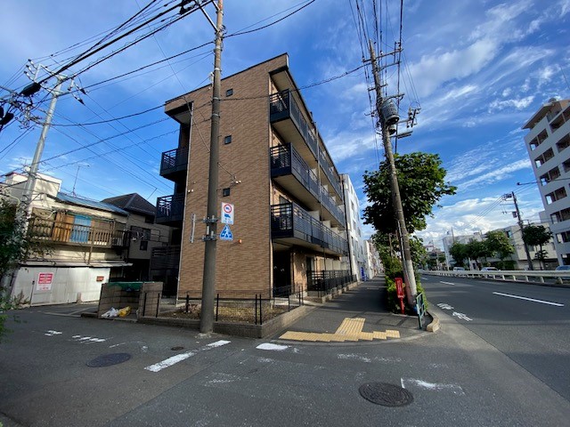 レオネクストファーストワイズ 302号室 外観