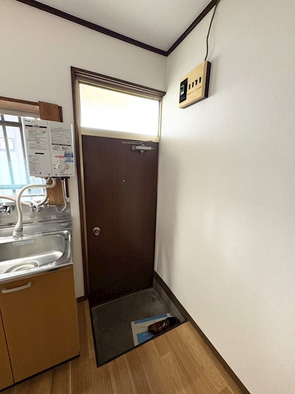 中島ハイツ 玄関