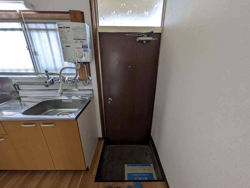 中島ハイツ 玄関