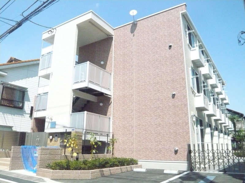 レオパレスホーリー 201号室 外観